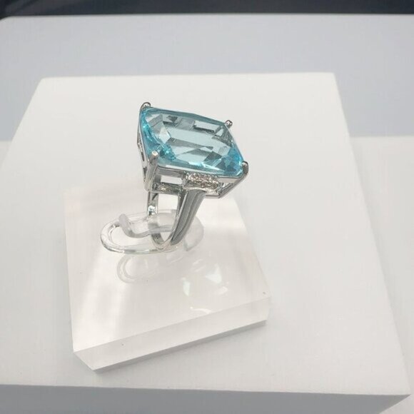 Aquamarine CZ Silver Tone Cocktail Ring Size 6 to 10 - Picture 9 of 11